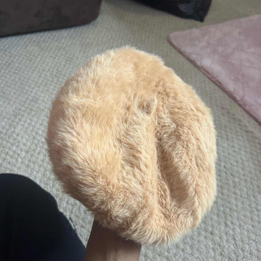 Faux Fur Tan Beret
